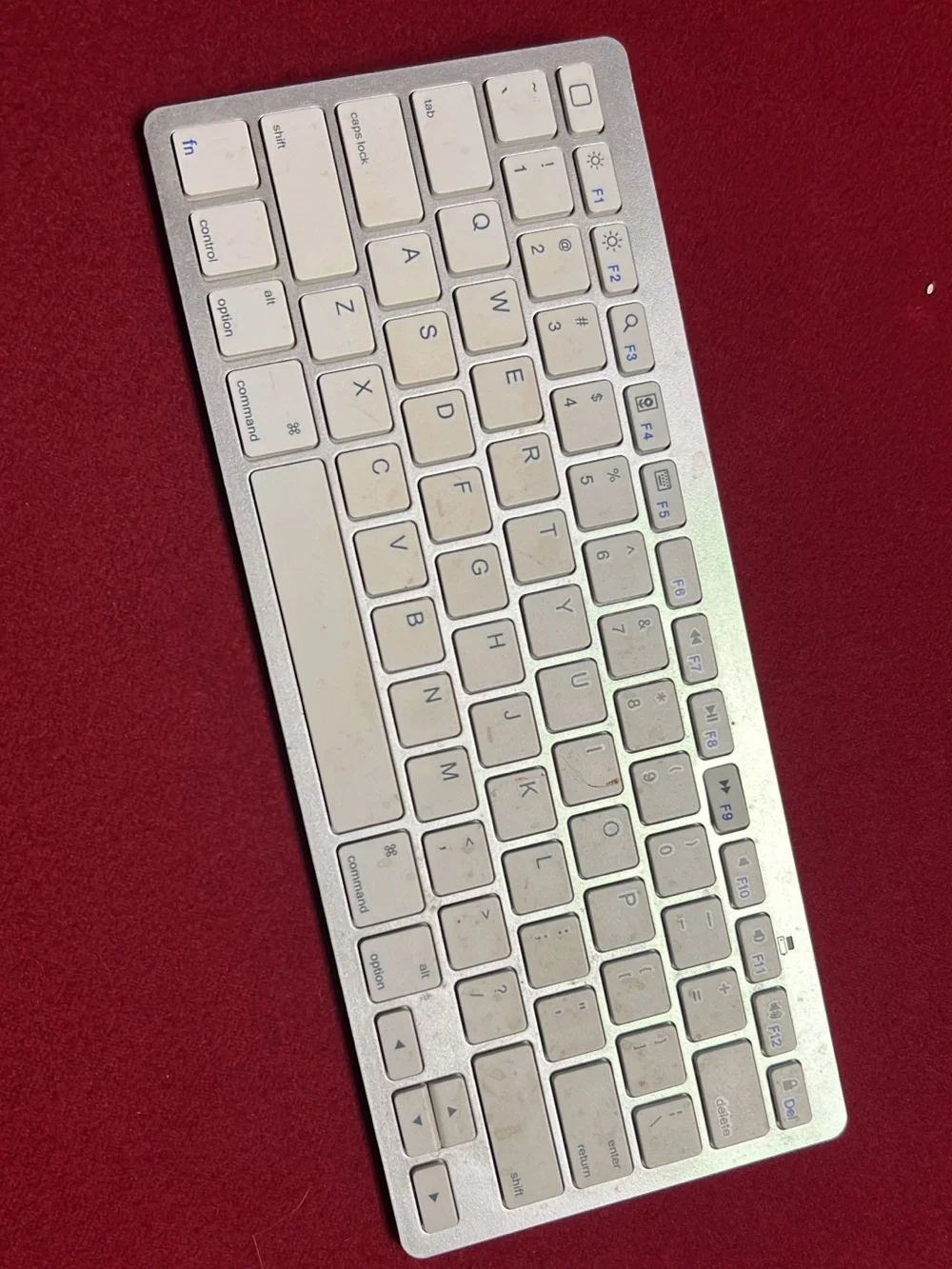 Apple Wireless Bluetooth Keyboard - Silver and White